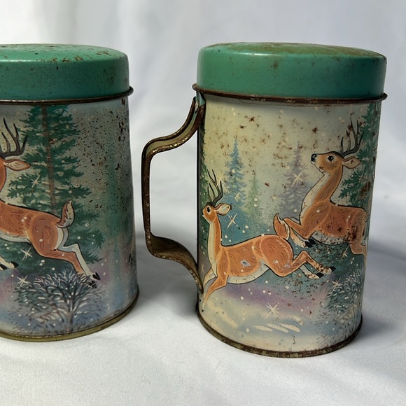 JSNY. VINTAGE SALT AND PEPPER SHAKERS. TIN, WINTER DEER. - Picture 4 of 9